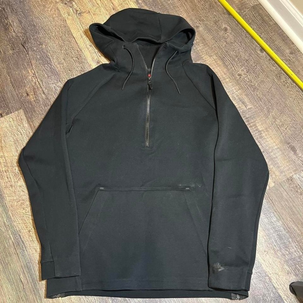 Nike‎ tech fleece quarter zip hoodie  Size medium